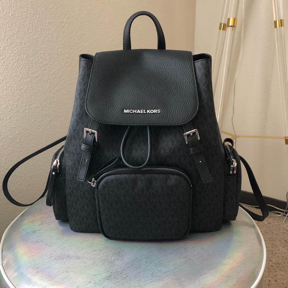 SOLD Michael Kors Abbey drawstring backpack - Picture 1 of 7